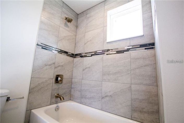 Image No.16-3 Bed Townhouse for sale