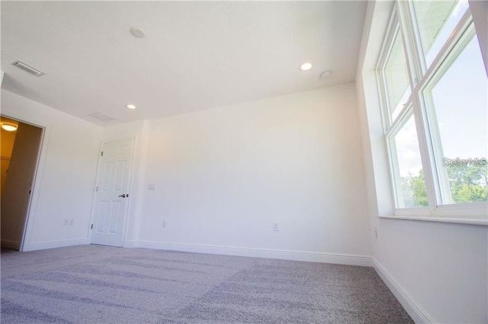 Image No.17-3 Bed Townhouse for sale