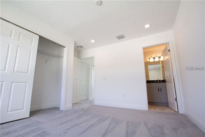 Image No.18-3 Bed Townhouse for sale