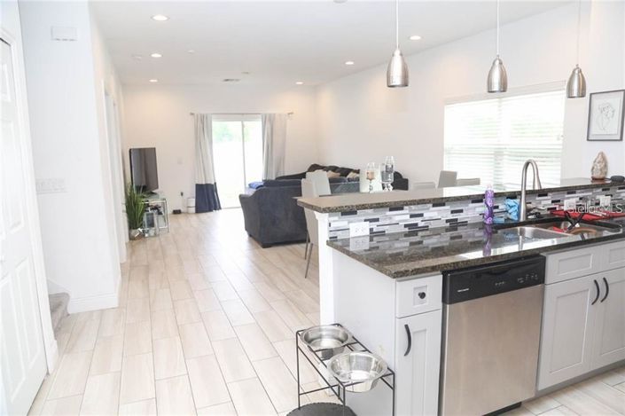 Image No.4-3 Bed Townhouse for sale