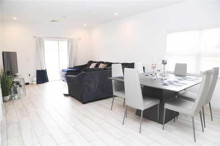 Image No.6-3 Bed Townhouse for sale