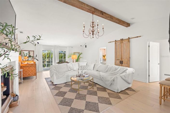 Image No.13-4 Bed Property for sale