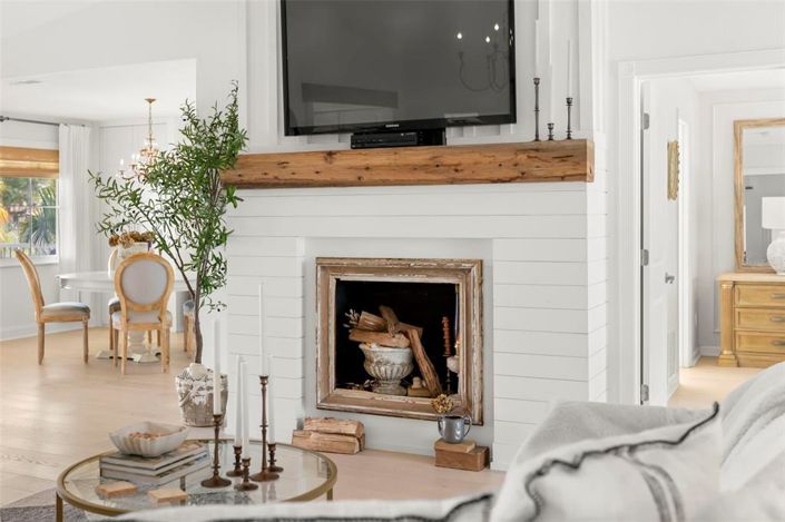 Image No.17-4 Bed Property for sale