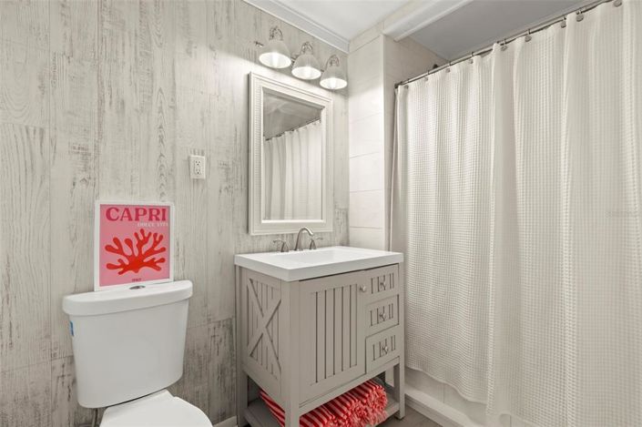 Image No.27-4 Bed Property for sale