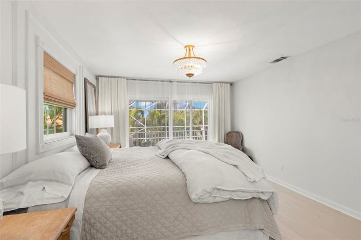 Image No.29-4 Bed Property for sale