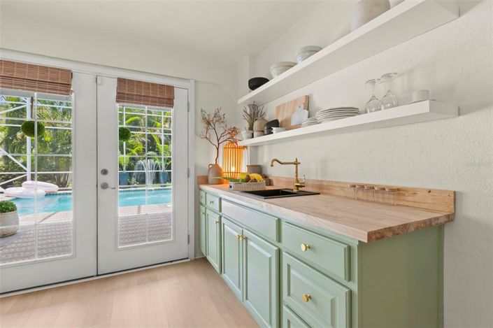 Image No.38-4 Bed Property for sale