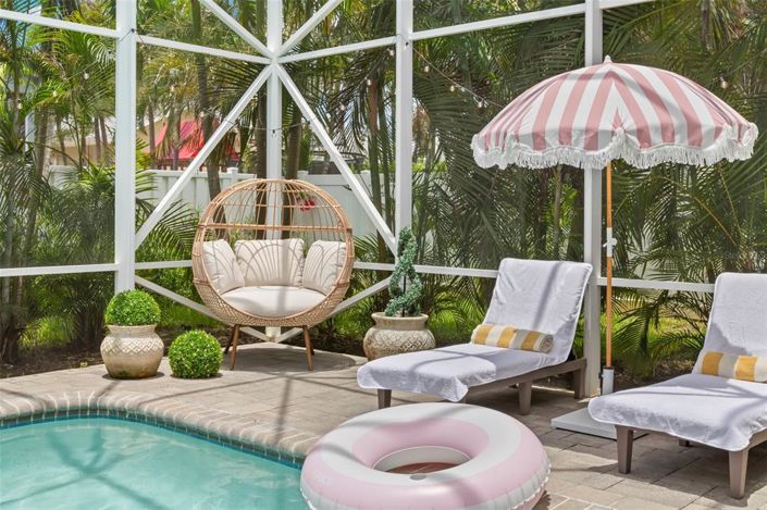 Image No.4-4 Bed Property for sale