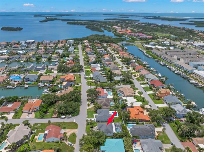 Image No.69-4 Bed Property for sale