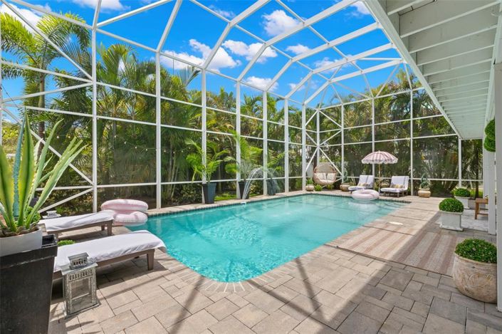 Image No.71-4 Bed Property for sale