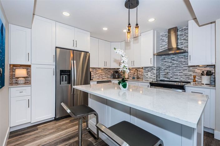 Image No.12-2 Bed Property for sale