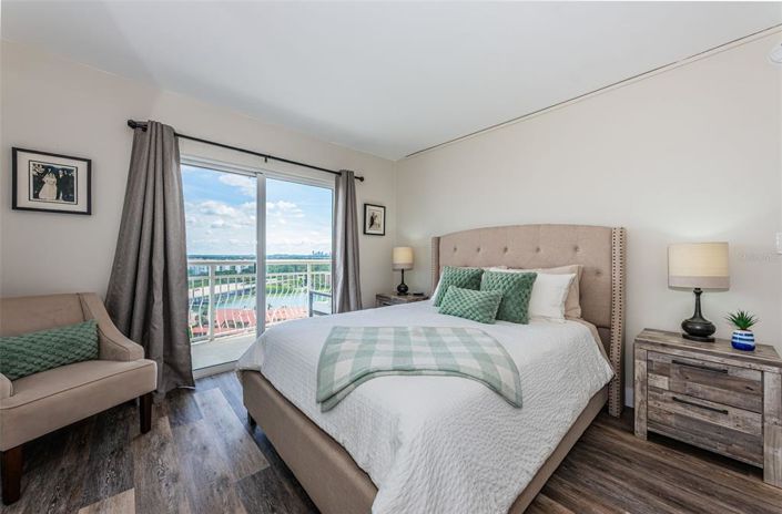 Image No.22-2 Bed Property for sale