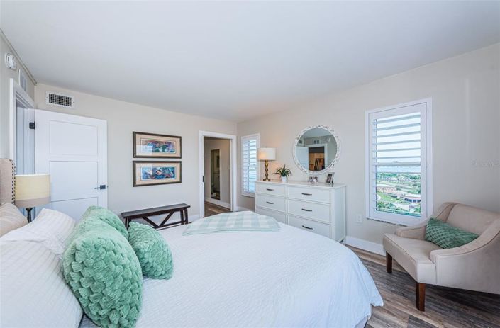 Image No.23-2 Bed Property for sale