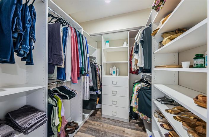 Image No.28-2 Bed Property for sale