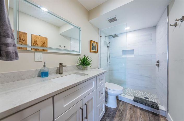 Image No.32-2 Bed Property for sale