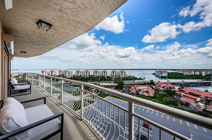 Image No.33-2 Bed Property for sale