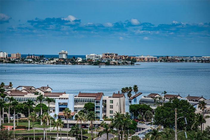 Image No.51-2 Bed Property for sale