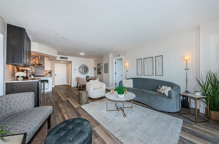 Image No.7-2 Bed Property for sale