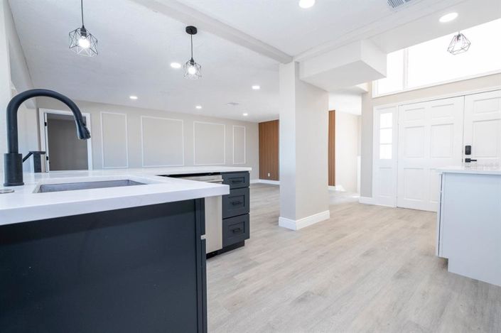 Image No.12-3 Bed Property for sale