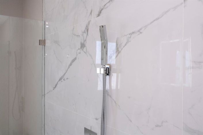 Image No.30-3 Bed Property for sale