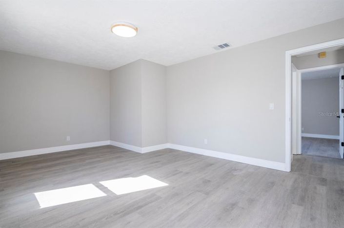 Image No.36-3 Bed Property for sale