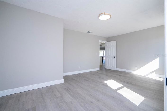 Image No.38-3 Bed Property for sale