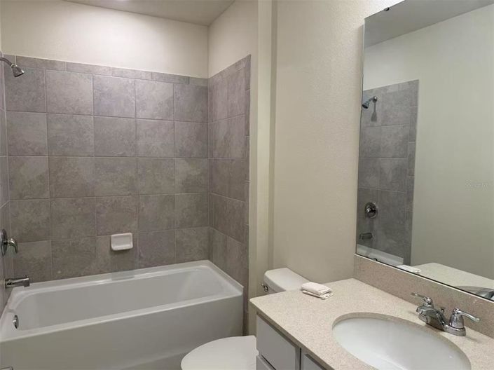 Image No.20-Propriété de 4 chambres à vendre à Clermont