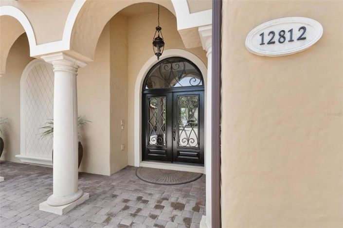 Image No.5-4 Bed Property for sale