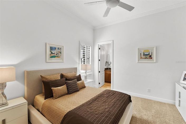 Image No.71-4 Bed Property for sale