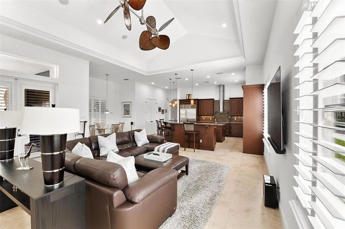 Image No.74-4 Bed Property for sale