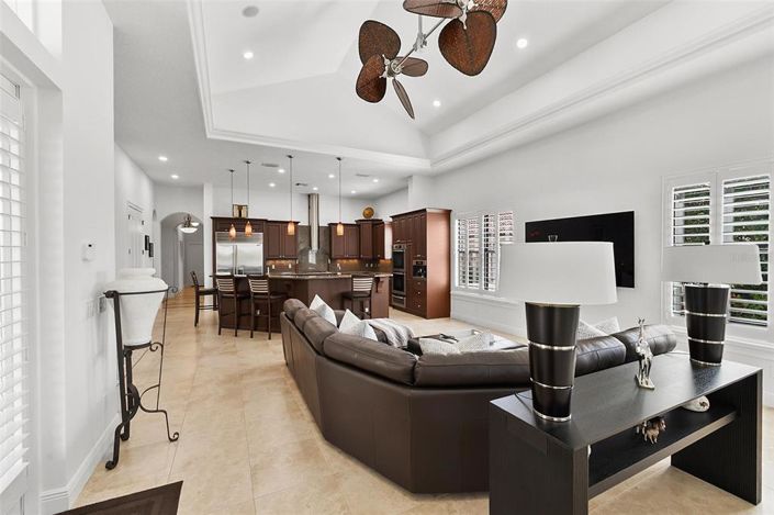 Image No.75-4 Bed Property for sale