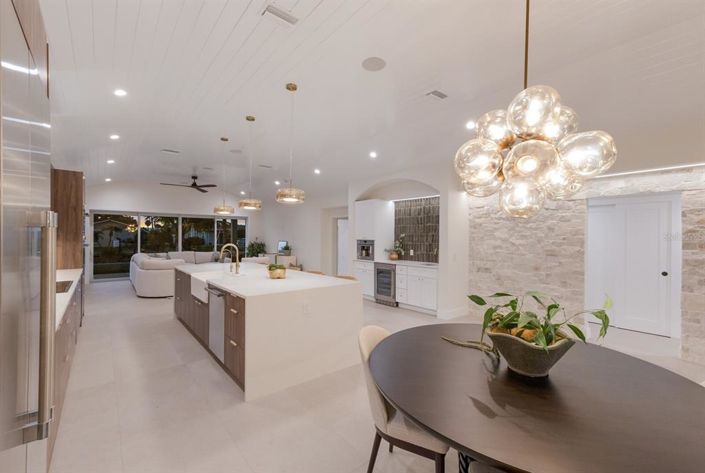 Image No.13-4 Bed Property for sale