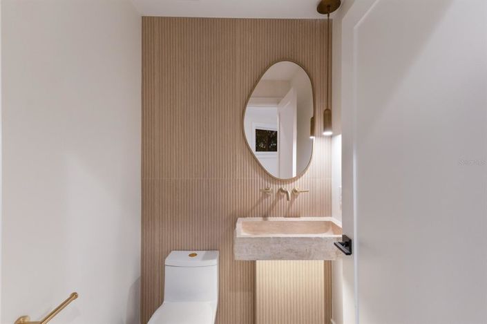 Image No.23-4 Bed Property for sale