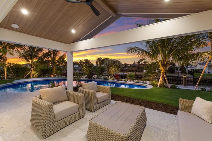 Image No.42-4 Bed Property for sale