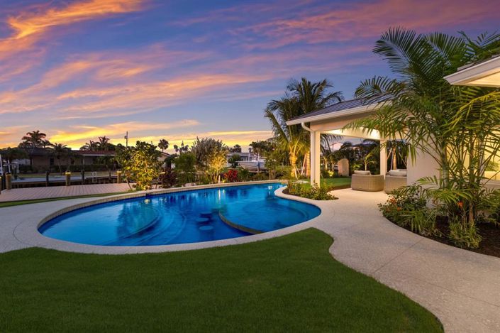 Image No.50-4 Bed Property for sale