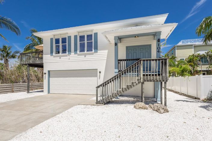 Image No.2-2 Bed Property for sale