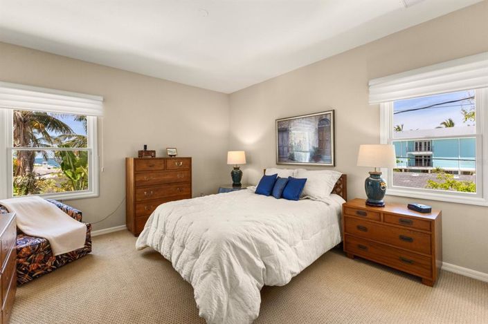 Image No.24-2 Bed Property for sale