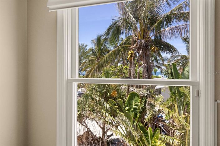 Image No.25-2 Bed Property for sale