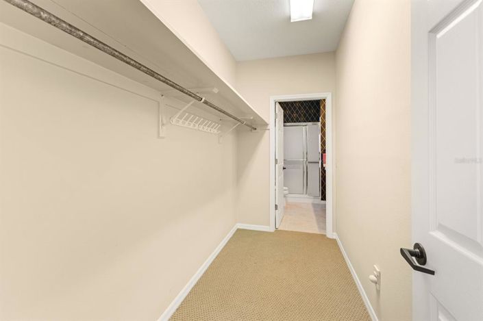 Image No.27-2 Bed Property for sale