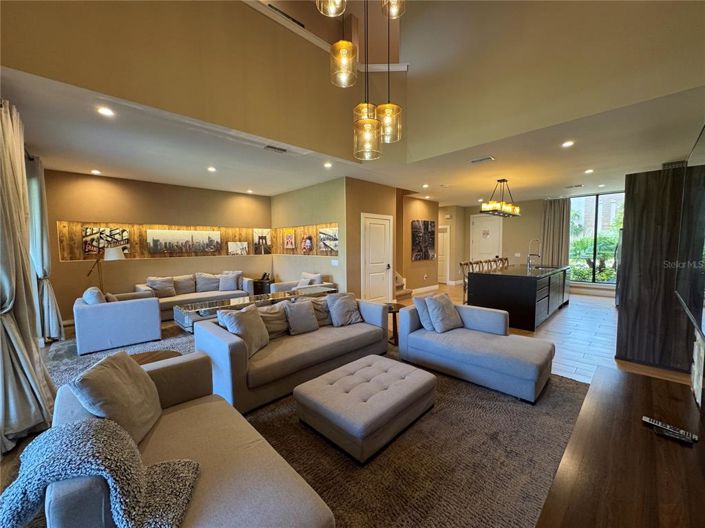 Image No.13-3 Bed Townhouse for sale