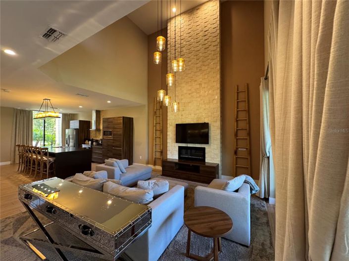 Image No.16-3 Bed Townhouse for sale