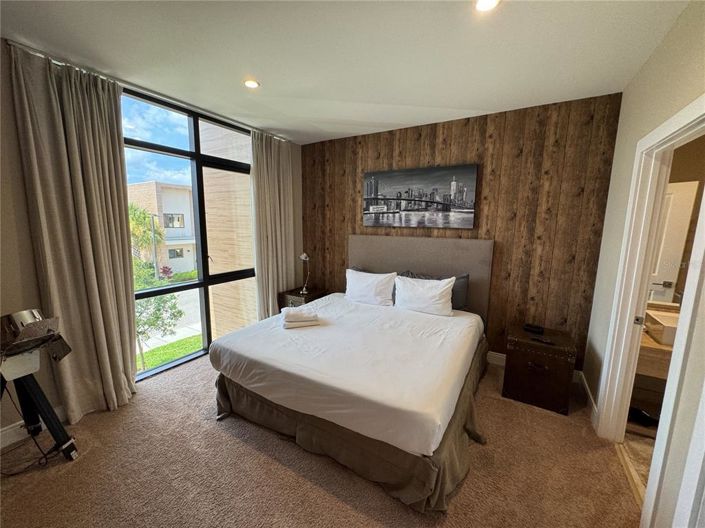 Image No.29-3 Bed Townhouse for sale