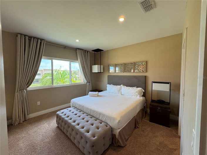 Image No.34-3 Bed Townhouse for sale