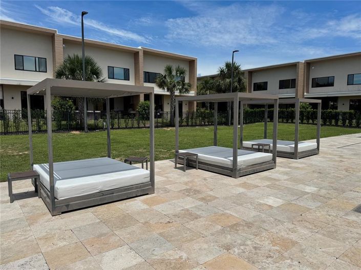 Image No.72-3 Bed Townhouse for sale