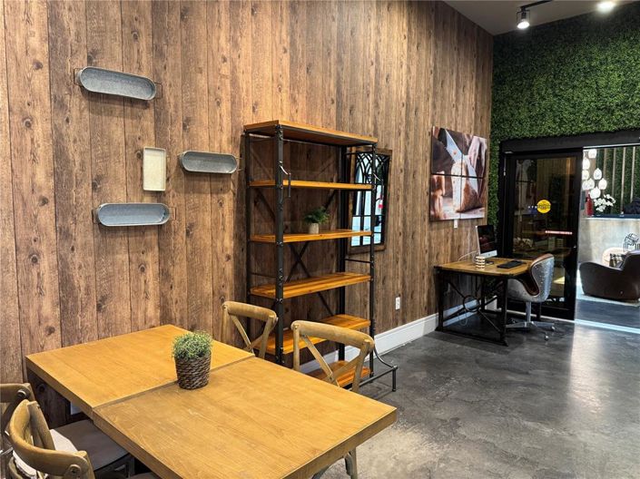 Image No.82-3 Bed Townhouse for sale