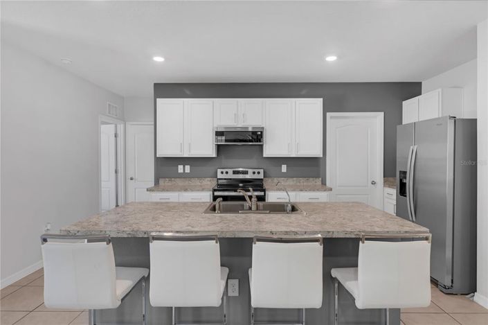 Image No.13-5 Bed Property for sale