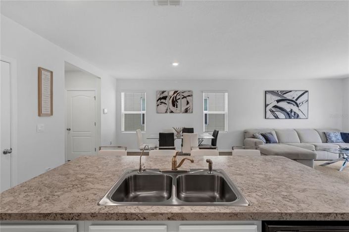 Image No.16-5 Bed Property for sale