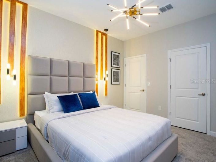 Image No.17-4 Bed Townhouse for sale