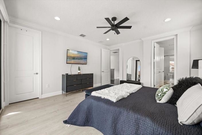 Image No.35-4 Bed Property for sale