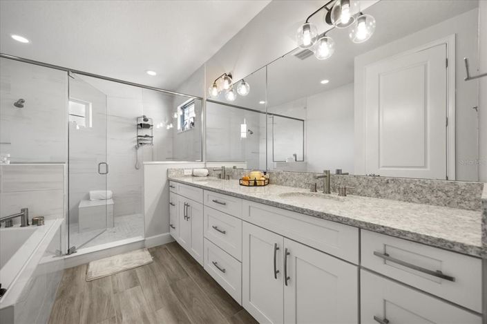 Image No.36-4 Bed Property for sale