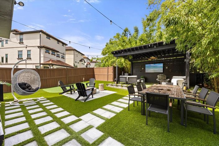 Image No.46-4 Bed Property for sale